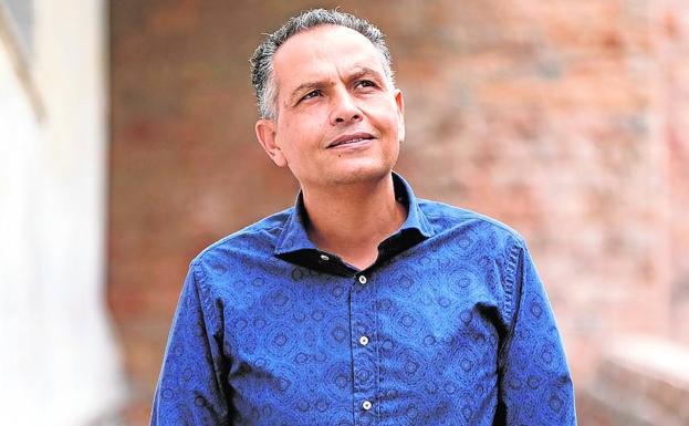 Santiago Gil: «Nuestro deber en la vida consiste en regalar belleza»