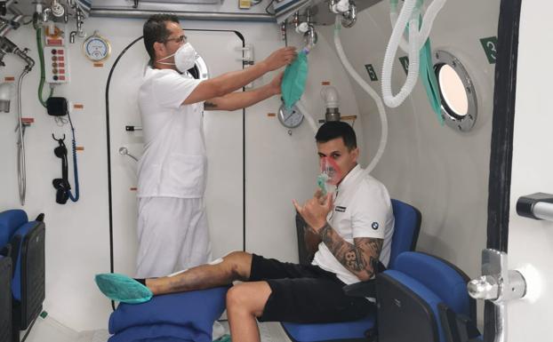 Abián Santana comienza a ver la luz tres meses después de su grave lesión en el circuito de Estoril