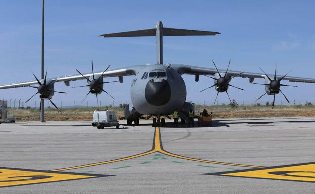El Gobierno envía aviones a Dubai para evacuar a los españoles en Afganistán