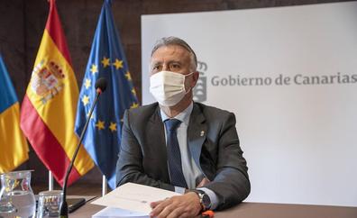 Torres: «La economía de Canarias se está moviendo»