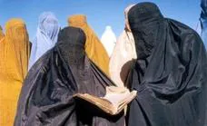 Lo que espera a las mujeres en Afganistán: las 29 prohibiciones bajo el poder talibán