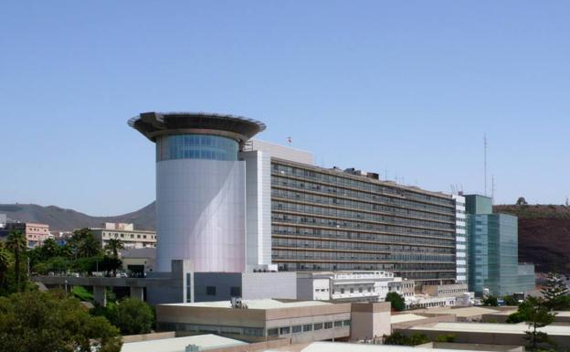 Herido un motoristas al chocar con un turismo en Candelaria