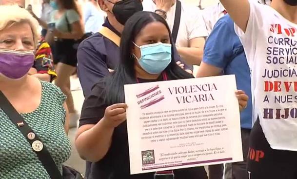 «Causar la muerte en vida»: cinco claves para entender la violencia vicaria