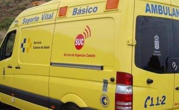 Grave un menor salvado en una piscina de Tenerife