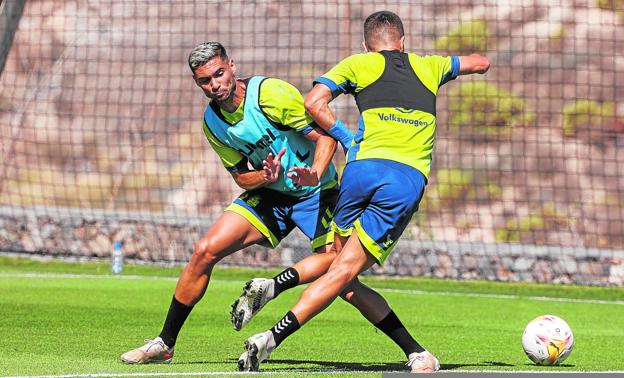 «El míster nos dijo que tenemos un gran reto en Anduva, hay que aprovechar la dinámica»