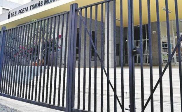 Torres afirma que «no están cerrados los protocolos» en colegios y no descarta «cuarentenas»