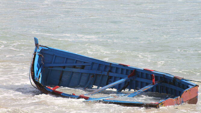 Marruecos recupera una veintena de cuerpos de migrantes en el Atlántico