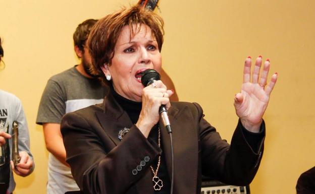 Solistas de todas las islas rinden tributo a Mary Sánchez en Teror