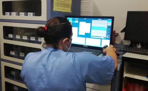 Sanidad adquiere por 5,3 millones 129 sistemas automáticos de dispensación de medicamentos