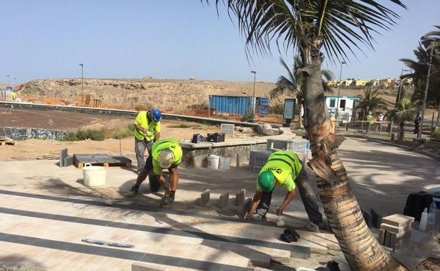 Comienza la rehabilitación del paseo de Meloneras