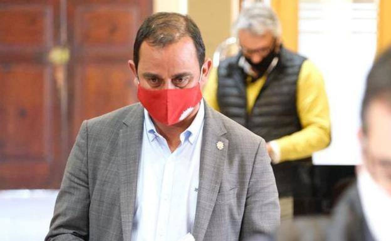 El Juzgado abre juicio oral contra Blas Acosta por corrupción urbanística