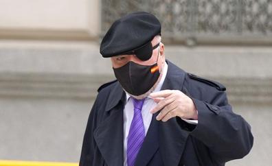 El juez exonera a los directivos de Repsol y Caixabank en el 'caso Villarejo'