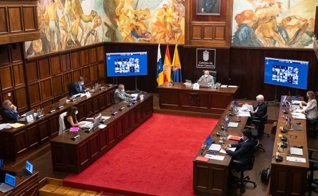 Vía libre del Cabildo a otros 5 millones en subvenciones para 42 acciones