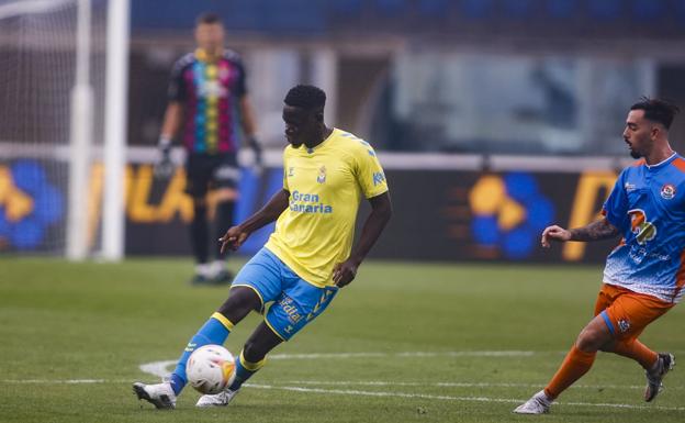 Mfulu: «Cuando jugamos en casa es un espectáculo, los aficionados ayudan»