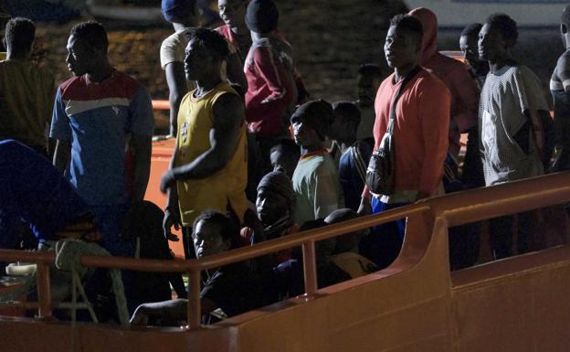 Salvamento Marítimo denuncia estar bajo mínimos pese a la previsión de un nuevo repunte de pateras