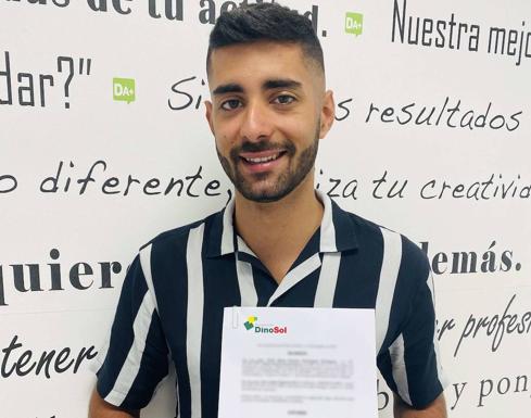 Fundación DinoSol entrega sus 'Ayudas a la Excelencia Académica' a hijos de empleados de HiperDino