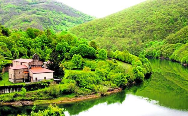 Volotea acerca a Asturias a partir de diciembre con un vuelo semanal