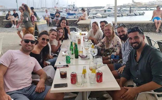 Belen Esteban ya está en La Graciosa para la boda de Anabel Pantoja