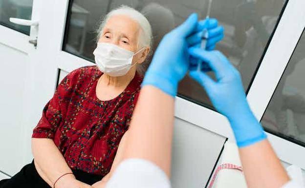 Canarias baja a 57 nuevos contagios, pero registra dos fallecimientos