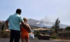 El volcán de La Palma sigue «con toda su potencia» quince días después