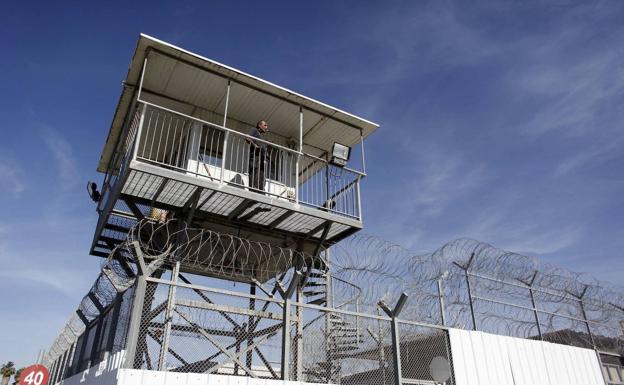 Torre de vigilacia de una prisión israelí./Reuters