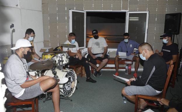 Arrecife prevé concursos de murgas y desfiles limitados en el carnaval de 2022