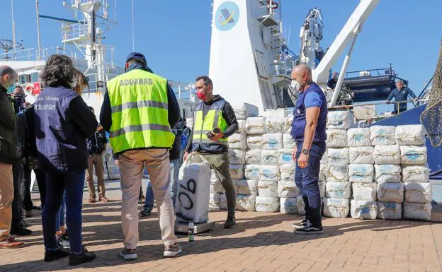 Aprehendidas 2,8 toneladas de cocaína a una red de narcos gallegos