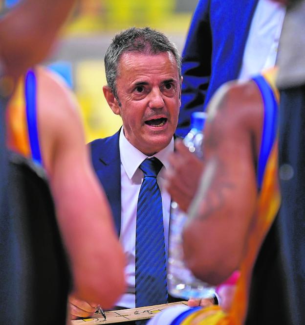 Porfi Fisac exige más a sus jugadores: «Debemos mejorar aún muchas cosas»