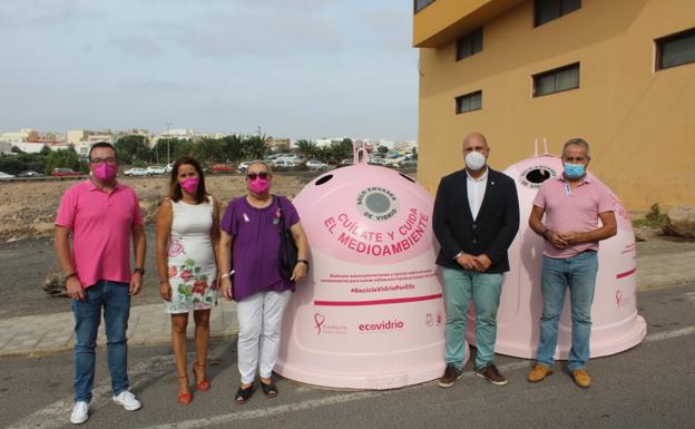 El Cabildo se suma a la campaña 'Recicla vidrio por ellas' que impulsa Ecovidrio con dos iglús