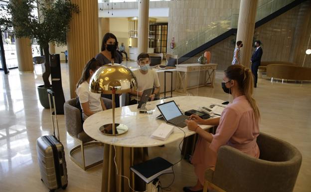 Los establecimientos turísticos ingresaron cerca de 40 millones de euros durante septiembre