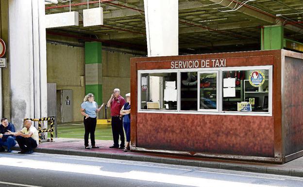 Ingenio fija un mínimo de taxis de servicio dentro del pueblo