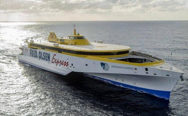Fred Olsen refuerza con un nuevo trimarán la ruta entre Gran Canaria y Tenerife