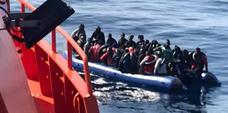 Salvamento socorre a 160 inmigrantes en 3 zódiac en Lanzarote y Fuerteventura