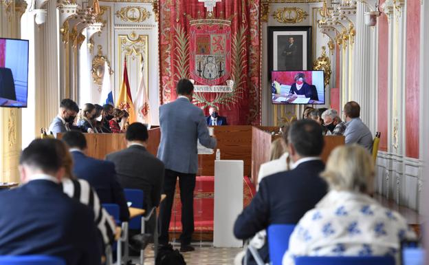 Las facturas, la compra de suelo y la cultura 'se comen' 86 millones de euros de los remanentes este año