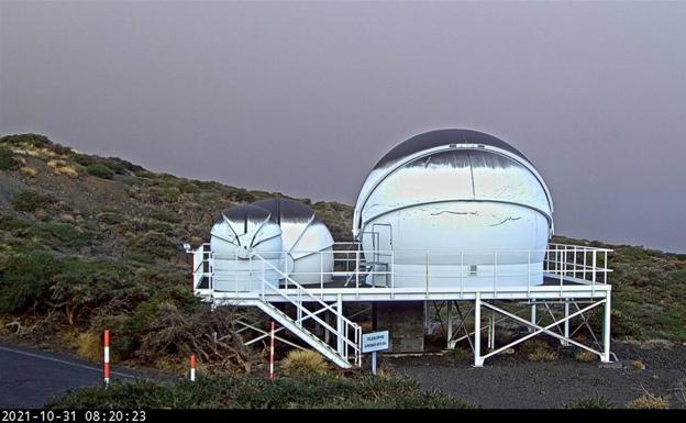 La nube de cenizas llega al norte de La Palma y a los telescopios del IAC