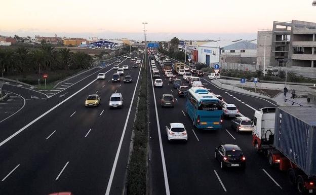 Caen las ventas de vehículos de ocasión en Canarias