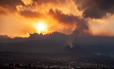 El volcán se estabiliza, pero «a corto plazo la erupción no va a terminar»