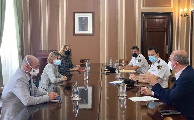 La Delegación del Gobierno atiende la petición de refuerzos del sur por la reyerta