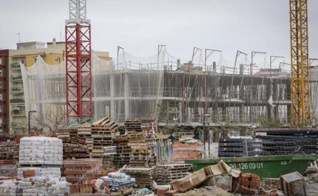 La compraventa de vivienda por extranjeros crece en Canarias