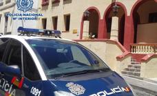 Tres detenidos en La Palma por estrangular y robar a un hombre cuando volvía a su casa