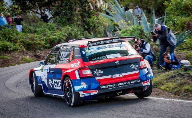 Un espectador del Rally Islas Canarias, grave tras caer por una ladera en Valleseco