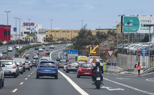 Los herreños se manifiestan por un combustible más barato