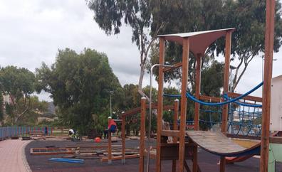 Iniciada la renovación de los parques infantiles de La Condesa y Rosalía