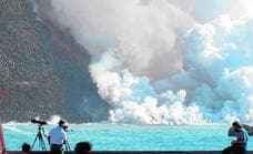 La nueva llegada de la lava al mar forma otro delta y obliga a confinar a 3.000 personas en Tazacorte