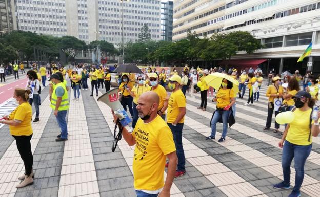Los interinos avanzan por la vía judicial ante el silencio de la Administración