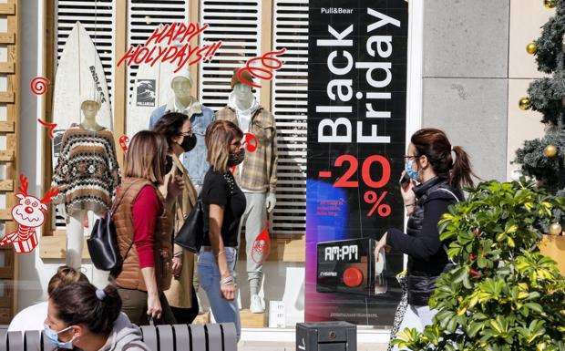 El 'Black Friday' desata la locura de las compras en Canarias, donde el gasto superará al de 2019