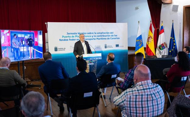 Las obras de ampliación del muelle de Playa Blanca estarán listas en primavera