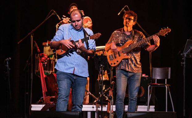 'Patios encantados solidarios' y sus 1.800 kilogramos de comida para los necesitados