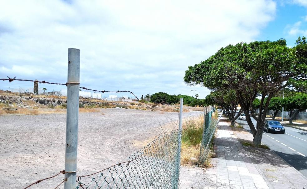 El Pleno desata la guerra de gasolineras en San Lázaro