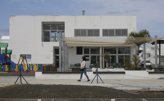 Haría contrata la limpieza de colegios, teleclubes e instalaciones deportivas